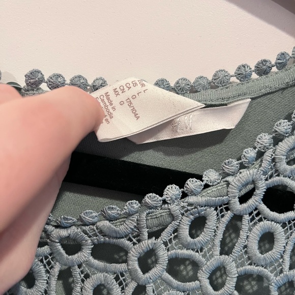 H&M Tank - Picture 2 of 2